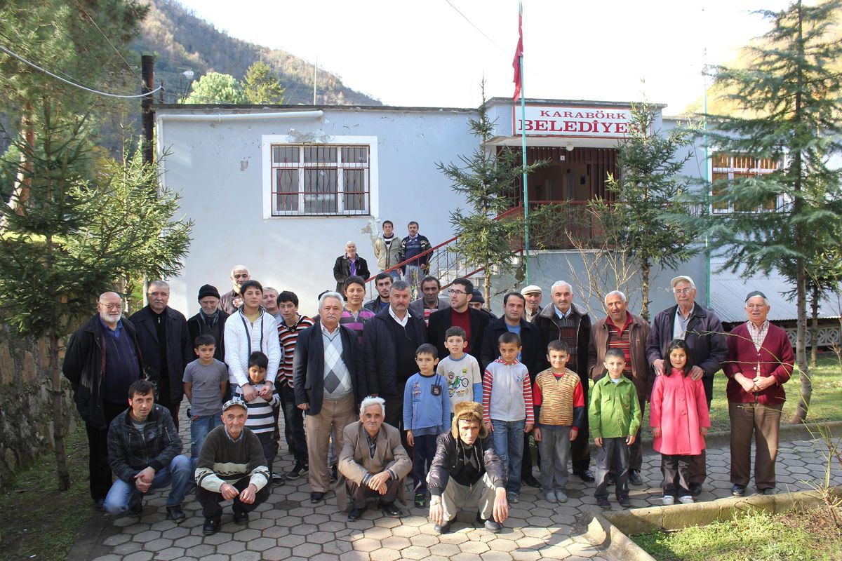Karabörk Beldesi İsyanda