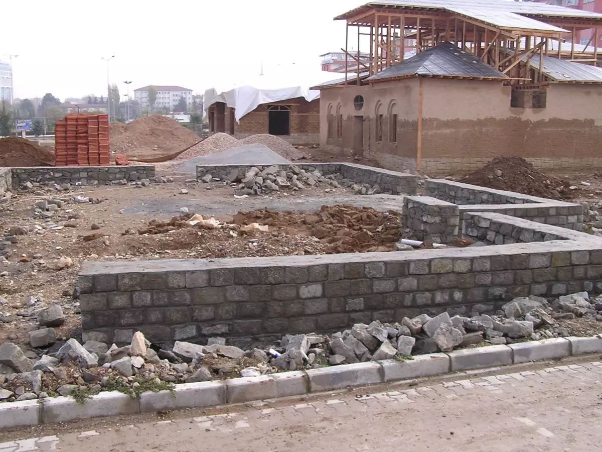 Kerpiç Evler Yazın Hizmete Açılacak