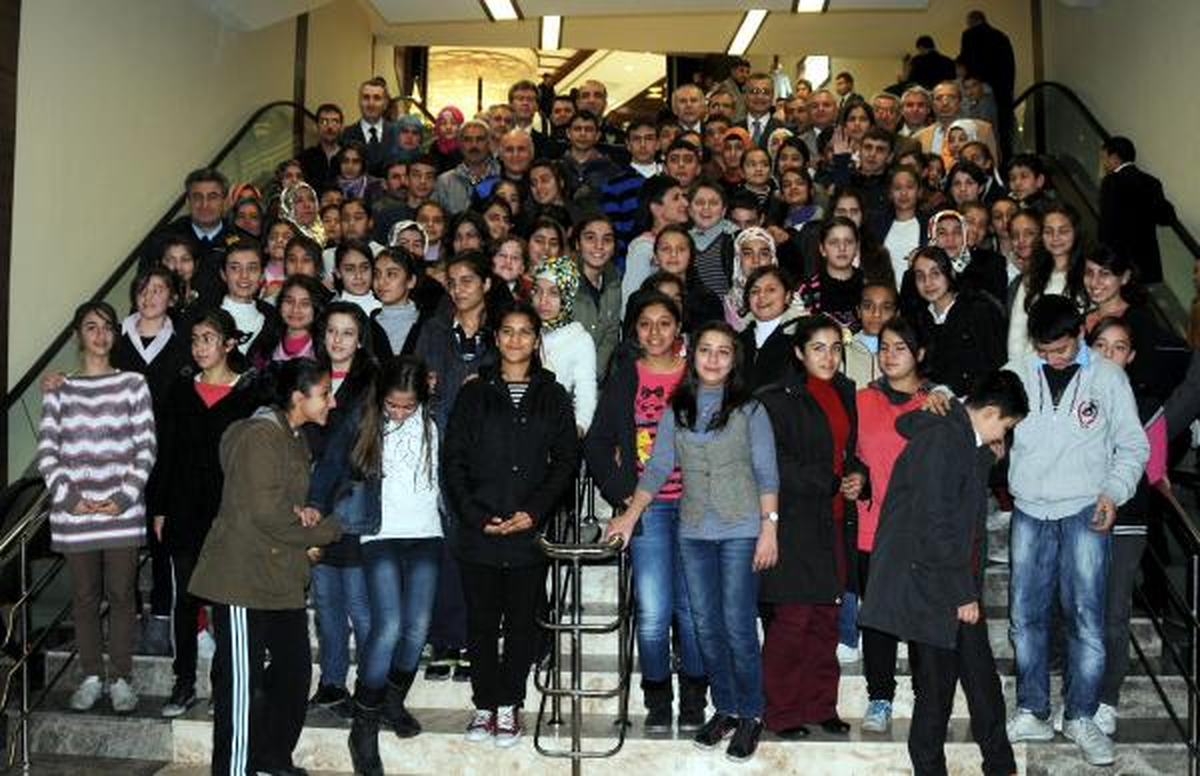 Polisin \'Bizim Yıldızlarımız\' Projesinde Yüzde 99 Başarı