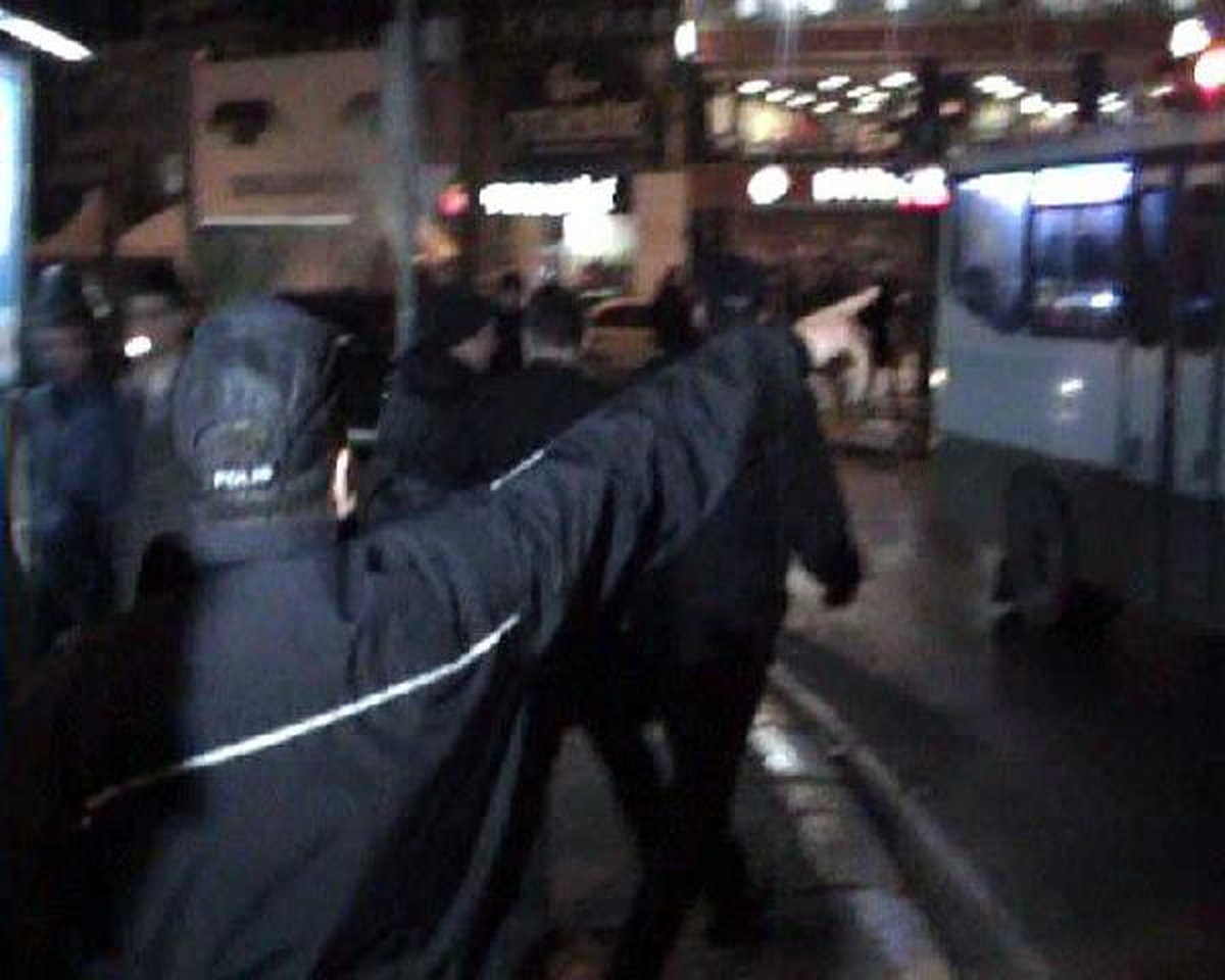 Sakarya\'da Maç Sonrası 2 Olayda, 8 Gözaltı
