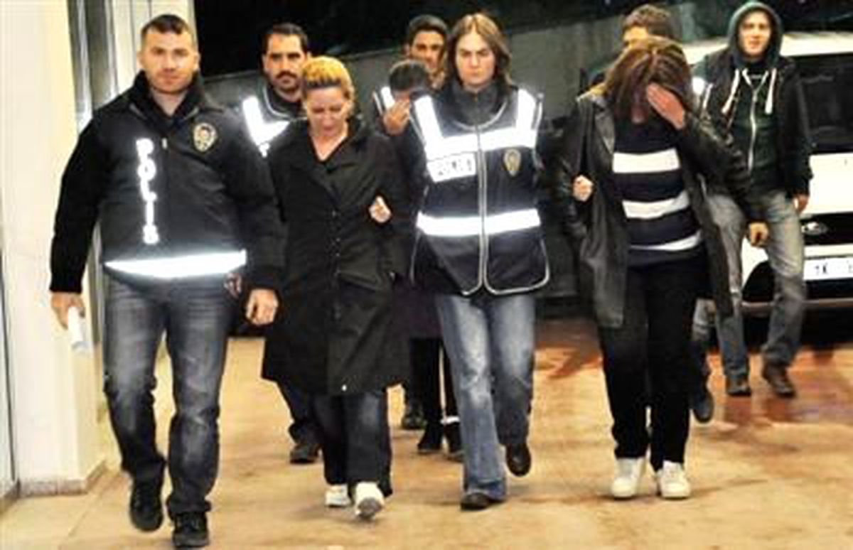 Şanlıurfa\'da Fuhuş Operasyonu: 3 Gözaltı