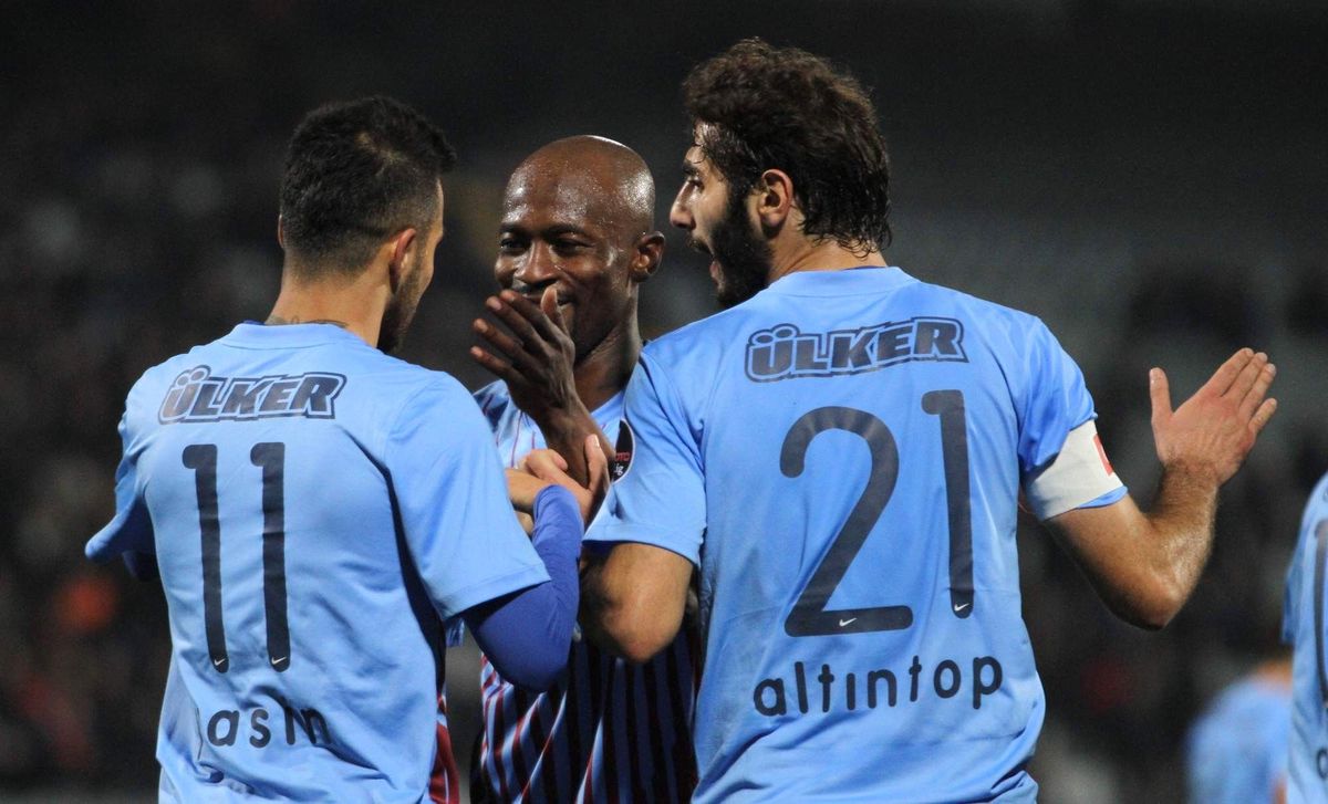 Trabzonspor\'da Düşüş Sürüyor