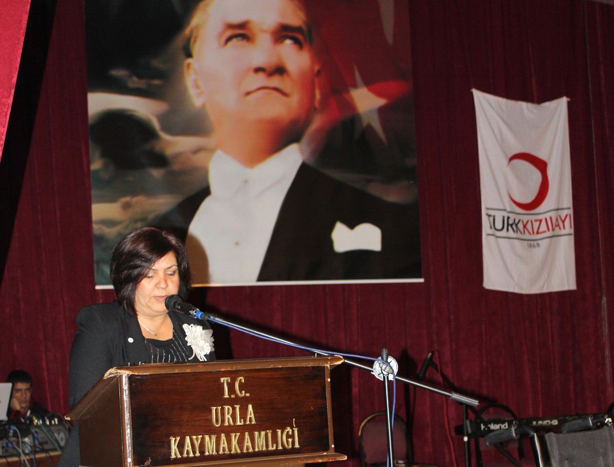 Urla Kızılay Şubesi, Ege Doğumevi\'nde 30 Bebeğe Yardımda Bulundu