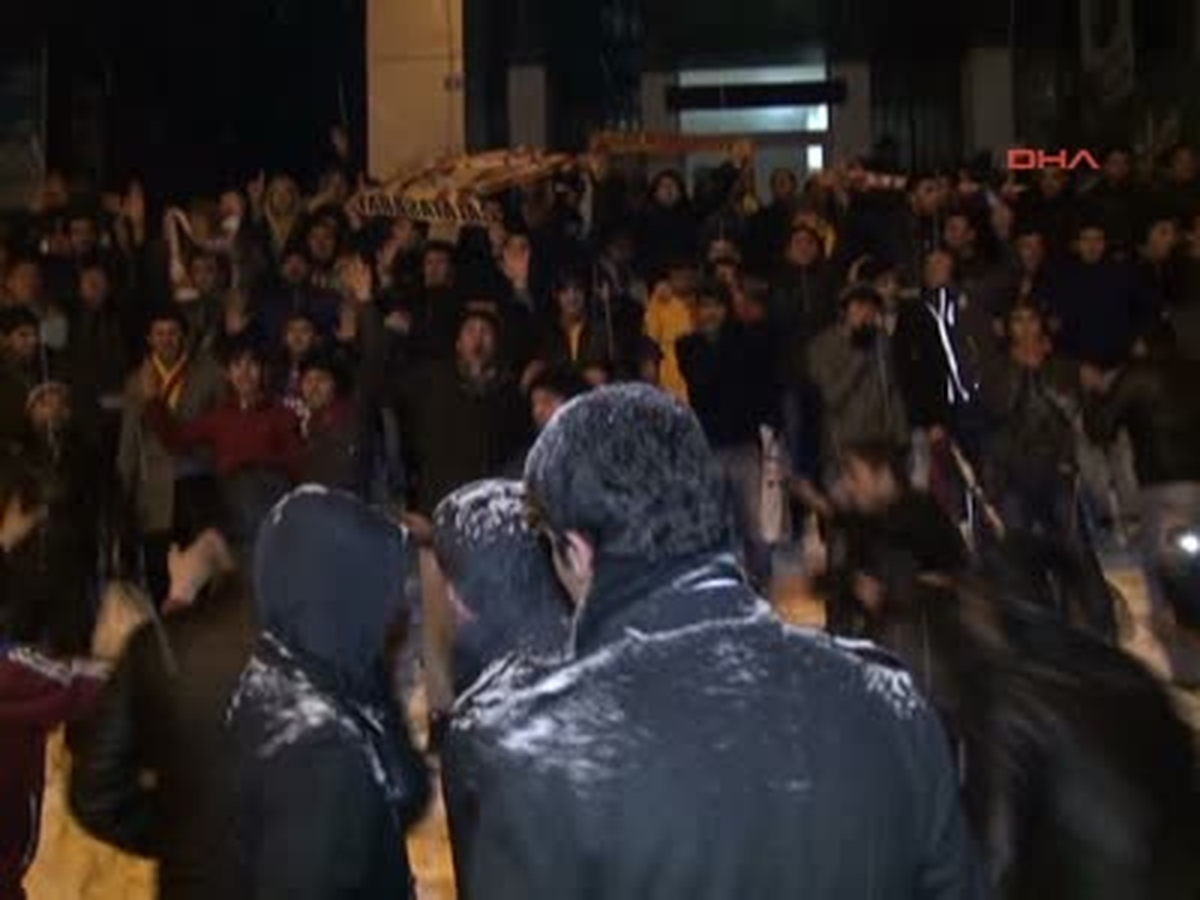 Van ve Hakkari\'de Taraftar Coşkusu