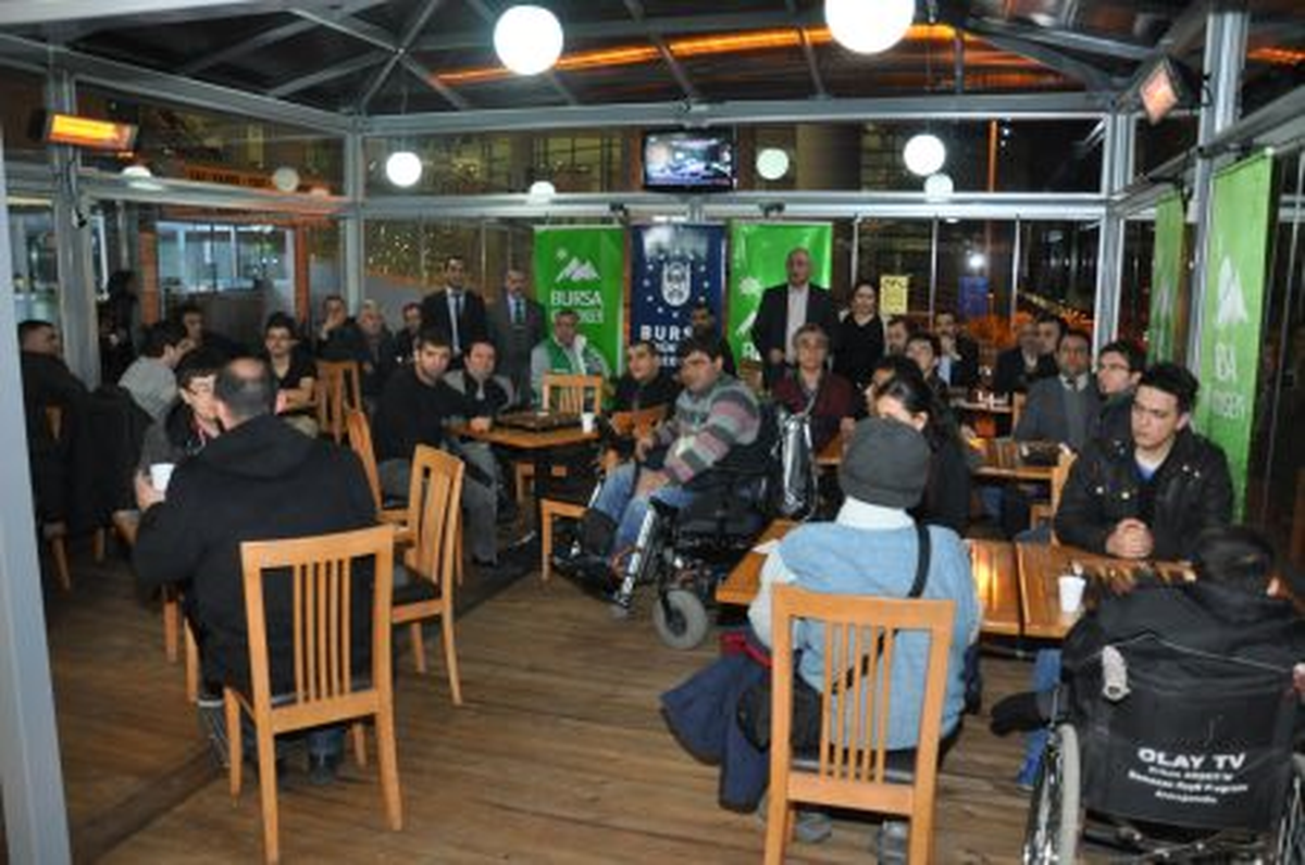 Zarlar Dayanışma İçin Atıldı