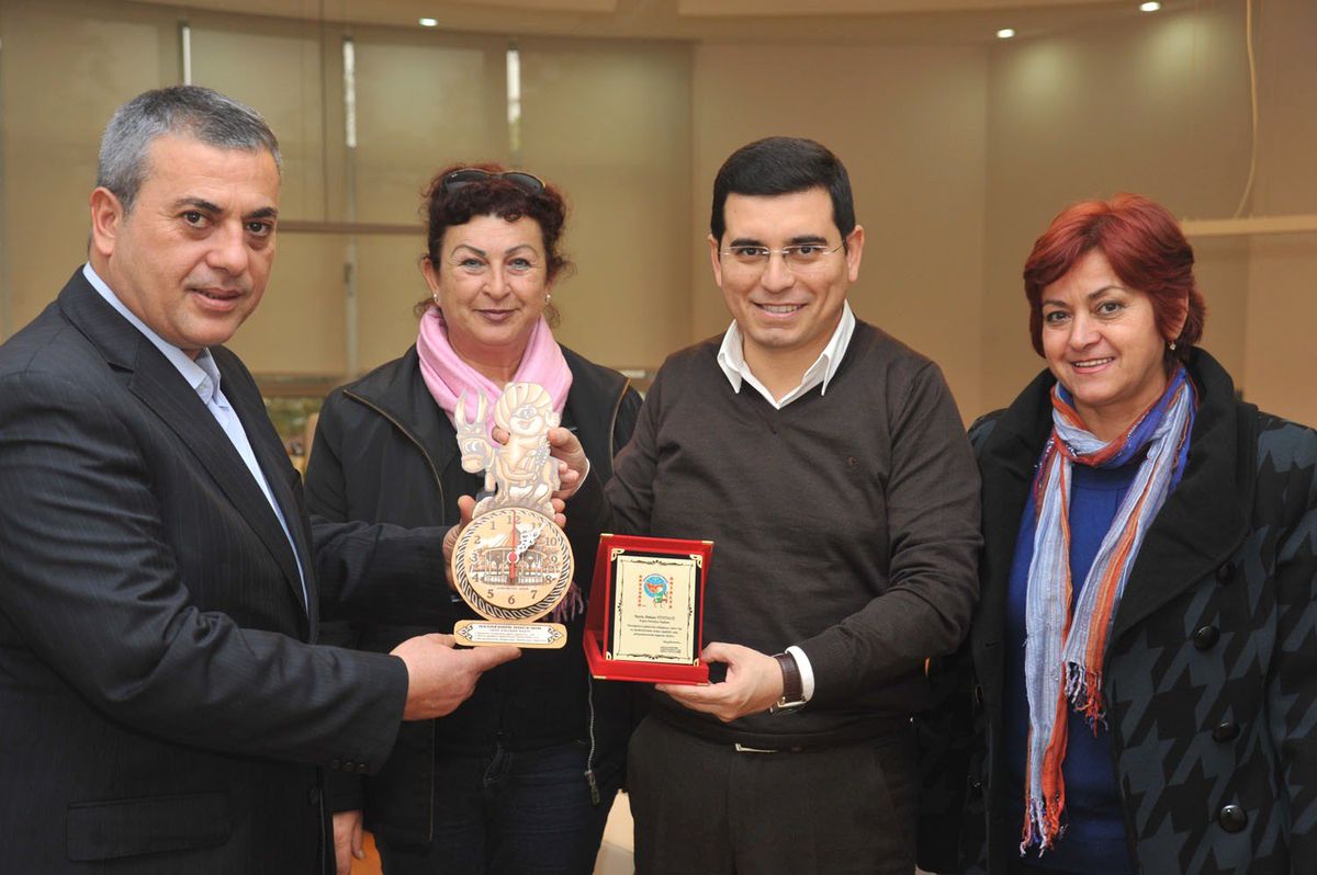 Akşehir\'i Sevenler\'den Başkan Tütüncü\'ye Teşekkür