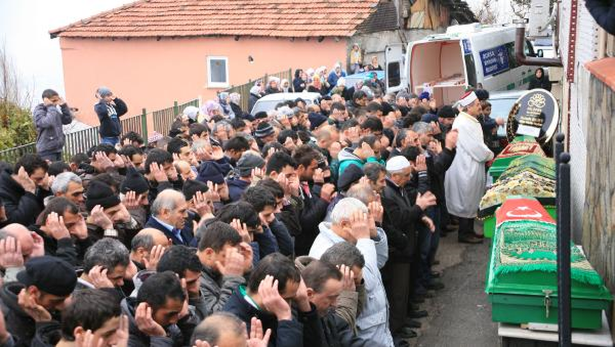 Anne- Babasıyla Sobadan Sızan Gazdan Ölen İbrahim\'in Okulunda Yas(2)