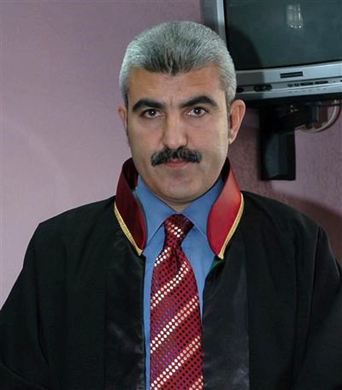 Avukat Özer, Dualarla Uğurlandı