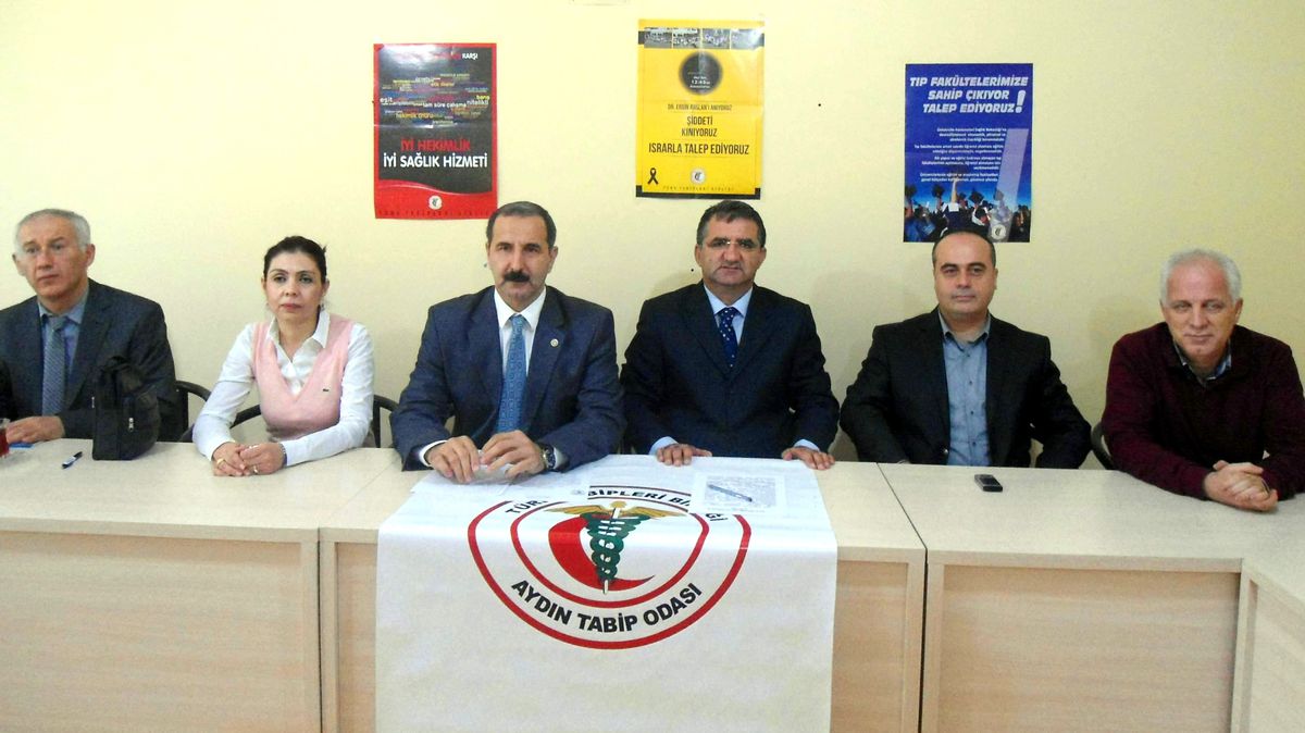 Aydınlı Tabiplerden Asistem Eylemine Destek