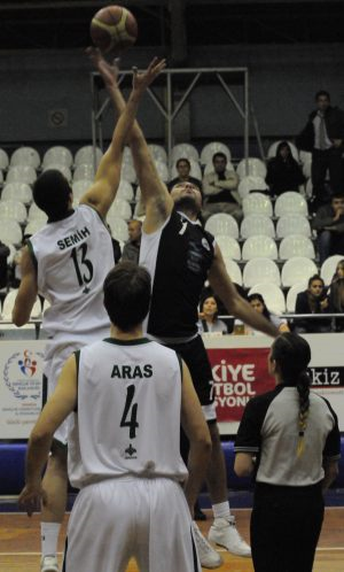 Belediyespor Potada Dolu Dizgin