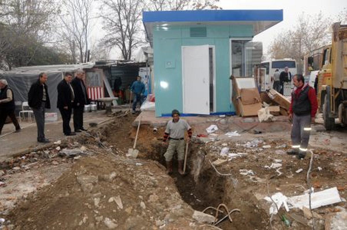 Büfelerin Kanalizasyon Hatları Bağlanıyor