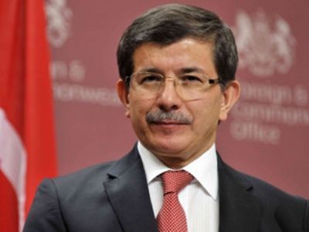 Dışişleri Bakanı Davutoğlu, Makedonya Savunma Bakanı Besimi ve KKTC Dışişleri Bakanı Özgürgün ile...