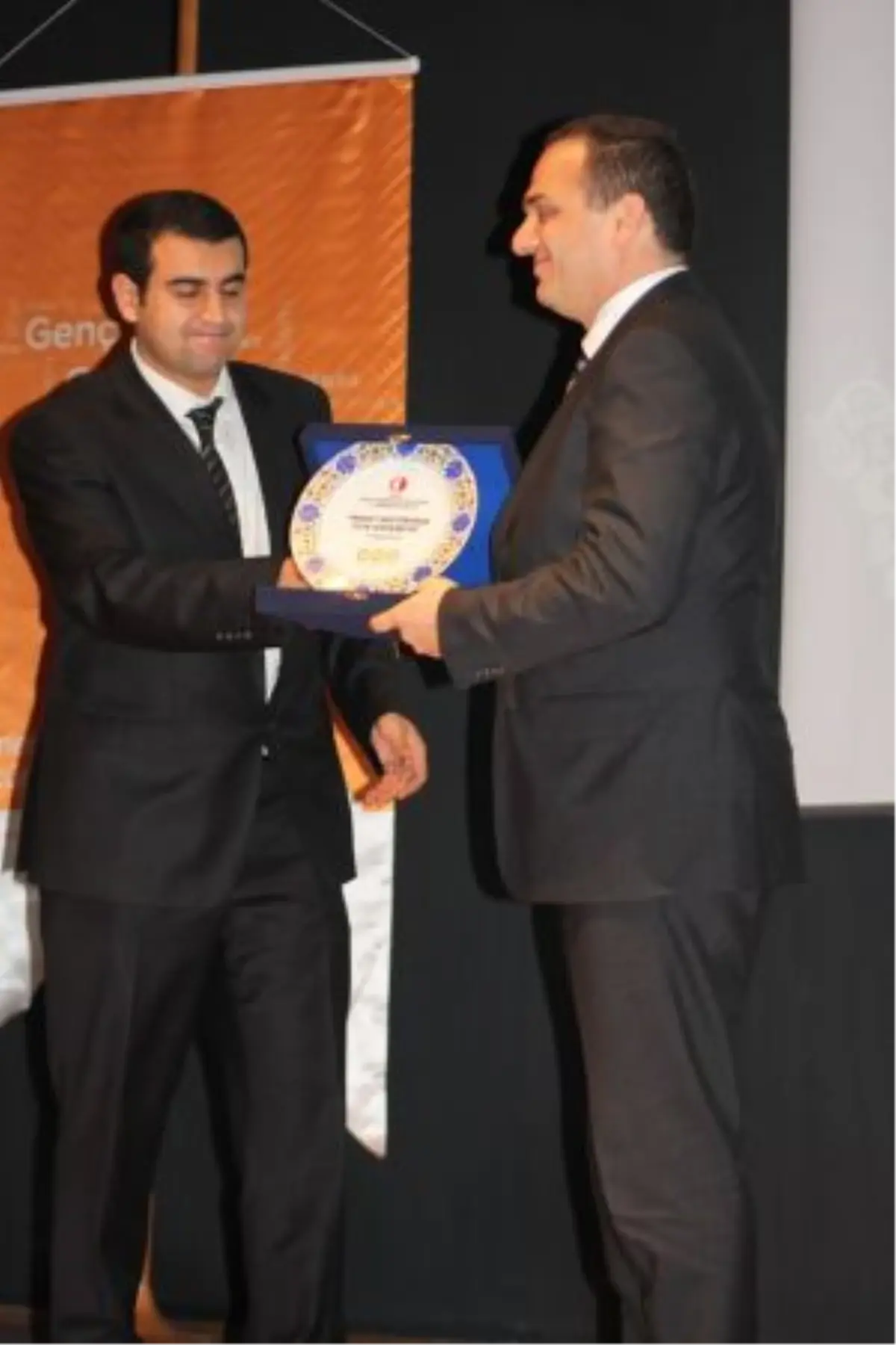 Dumankaya İnşaat Yılın Girişimcisi Seçildi