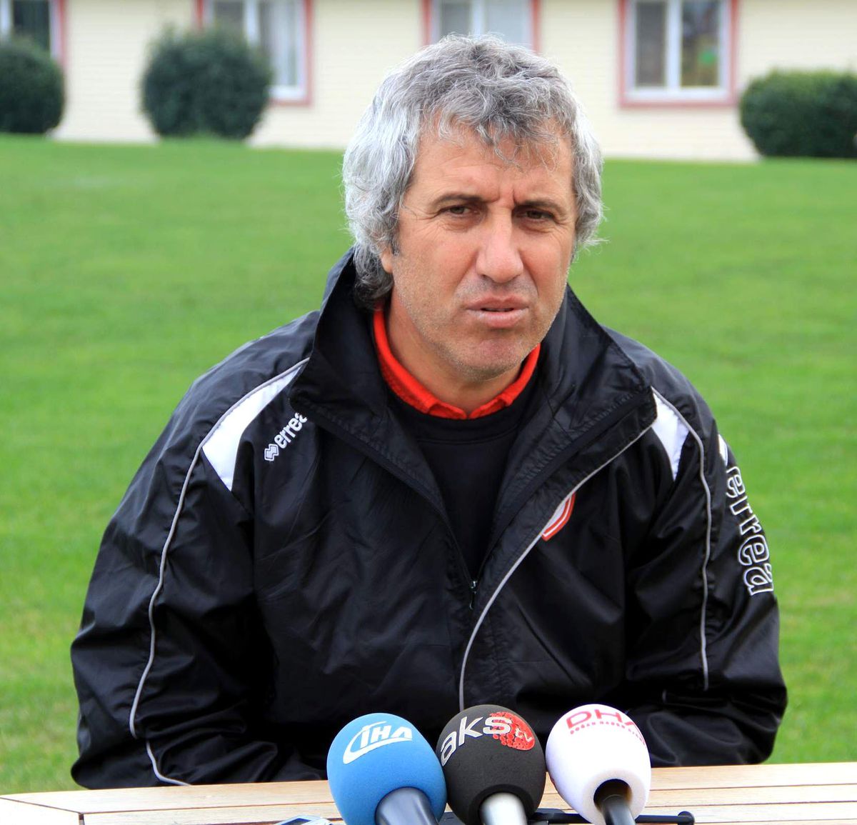 Durmuş: Sokağa Çıkamıyoruz
