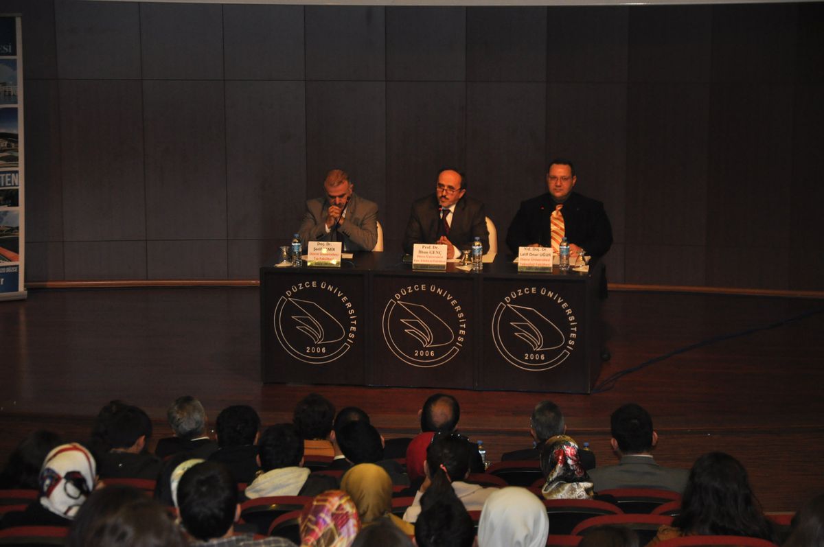 Düzce Üniversitesi\'nde Mevlanayı Anma Etkinliği
