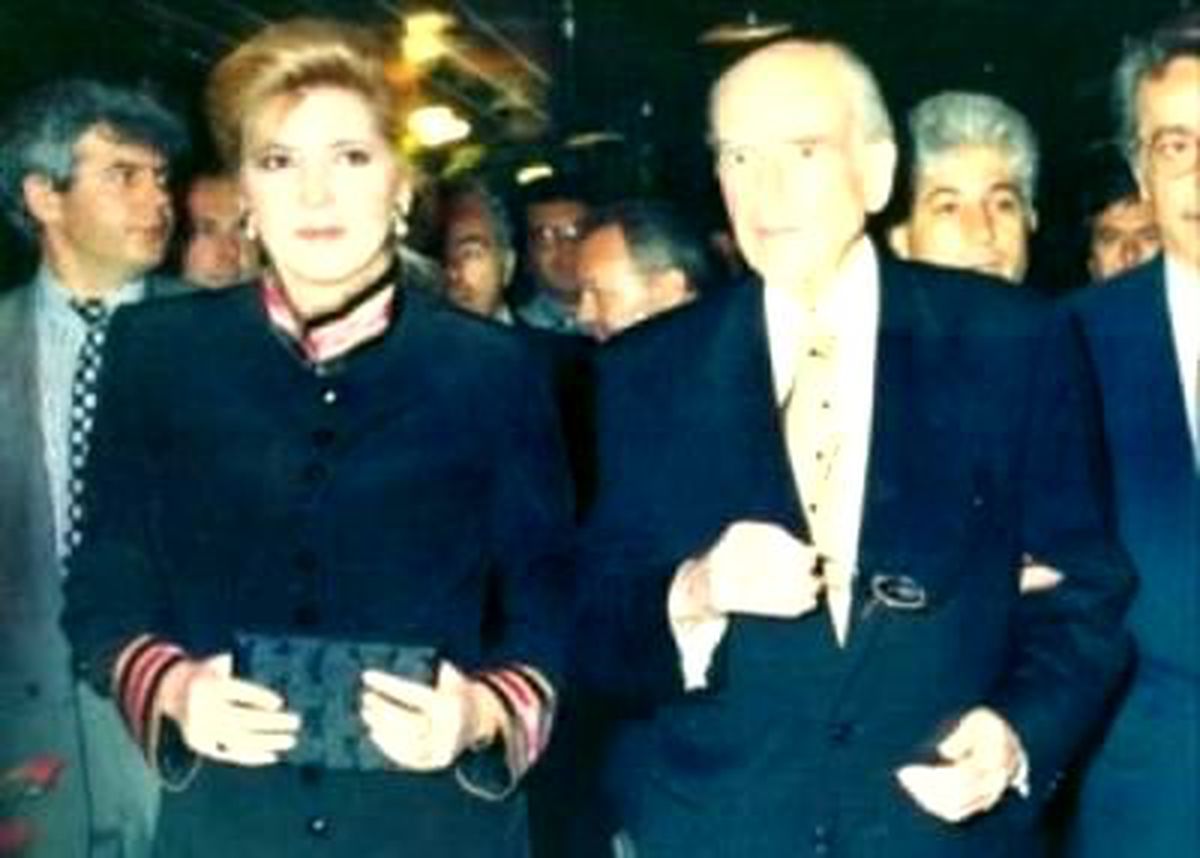 Eski \'First Lady\' Kriz Kurbanı