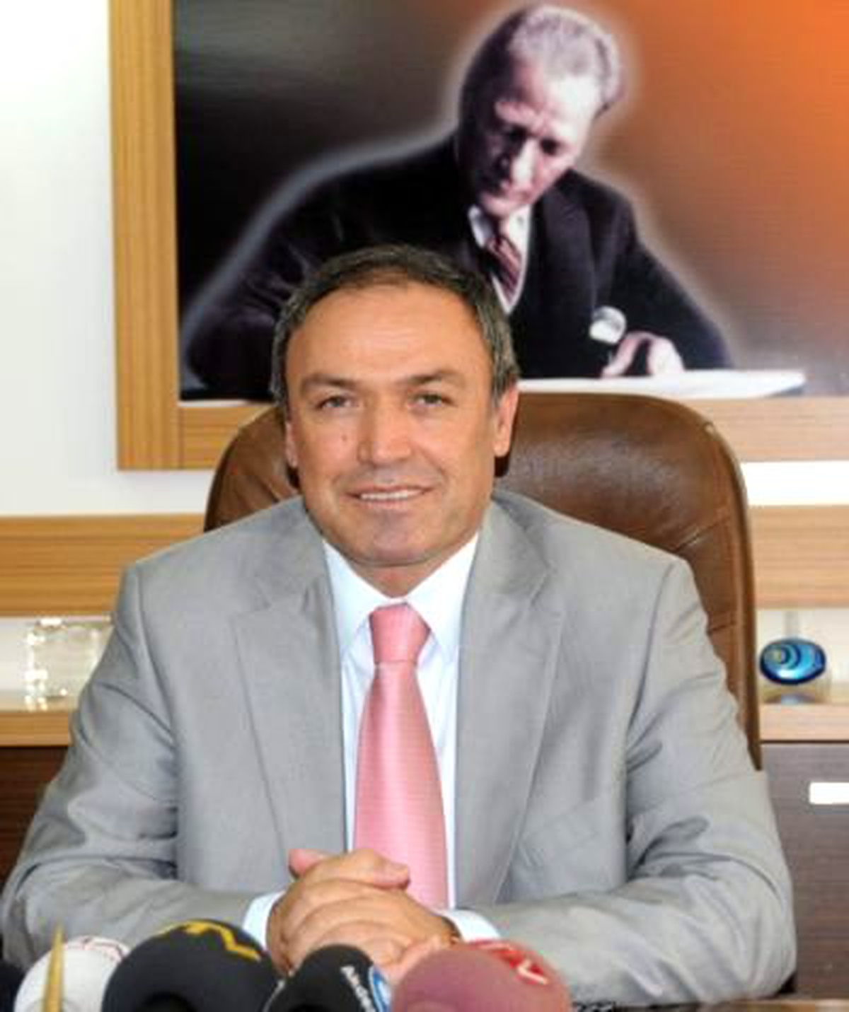 Eski Maliye Bakanı Unakıtan\'ın Sağlık Durumu