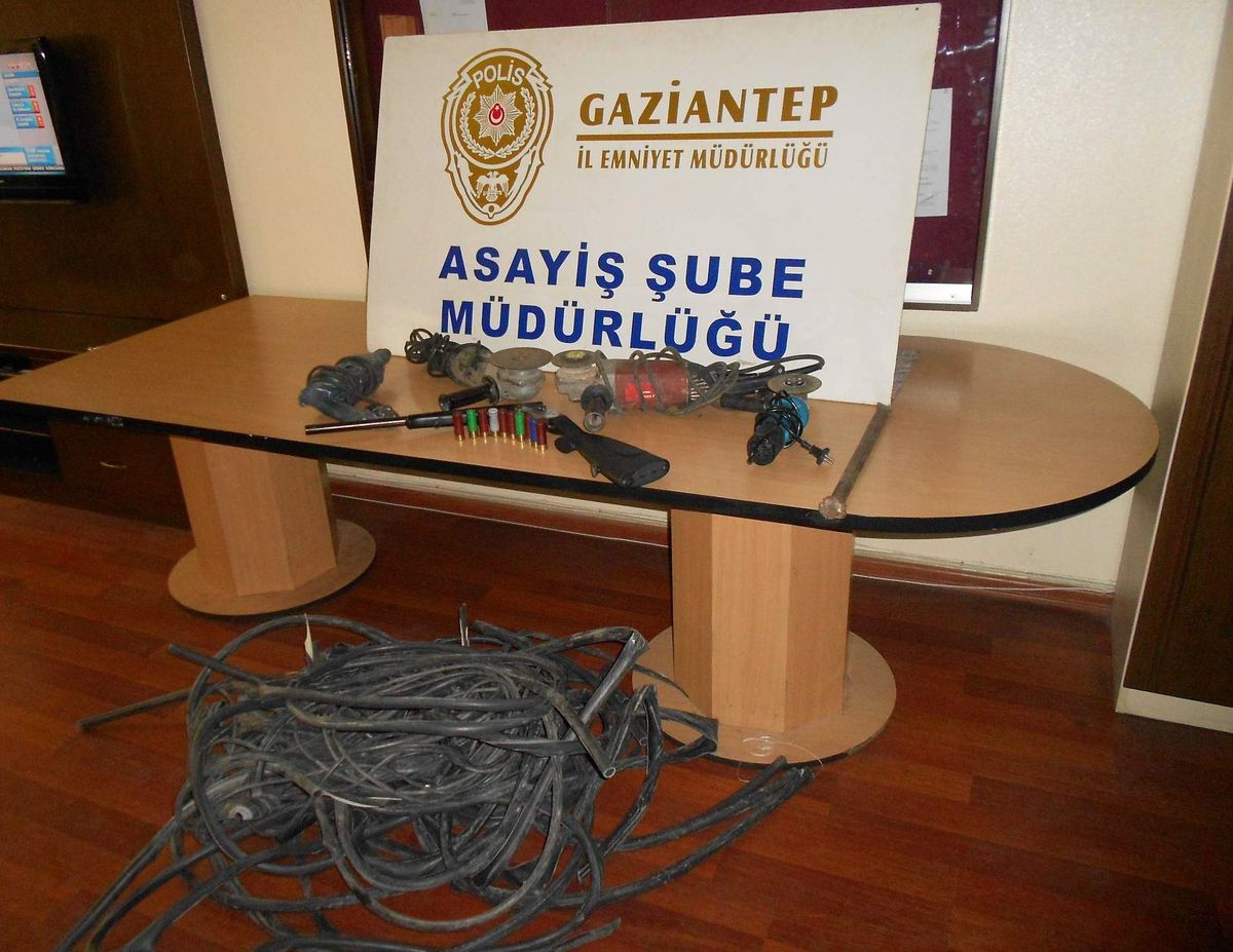 Gaziantep Polisinin 5 İldeki Operasyonuyla, Hırsızlık Şebekesi Çökertildi