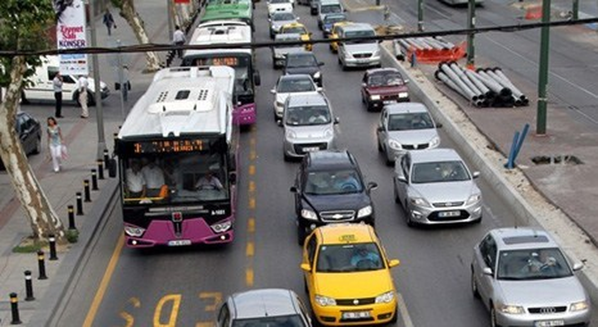 İstanbul\'da \'Öncelikli Yol Uygulaması\' Yaygınlaşıyor