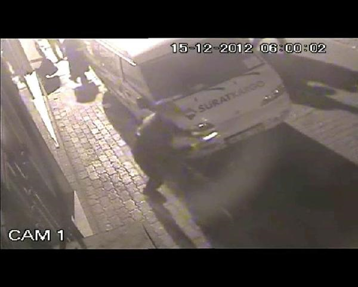 Kadıköy\'deki Silahlı Bıçaklı Kavga Güvenlik Kamerasında (1)