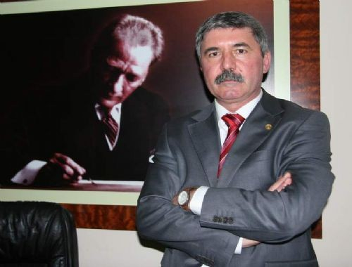 MHP ve CHP\'li Vekillerdenn Üniversite Teklifi
