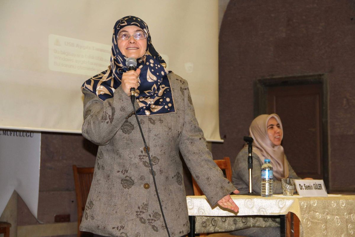 Nevşehir\'de "Ailede Yaşanan Sorunlar ve Çözüm Önerileri" Konferansı
