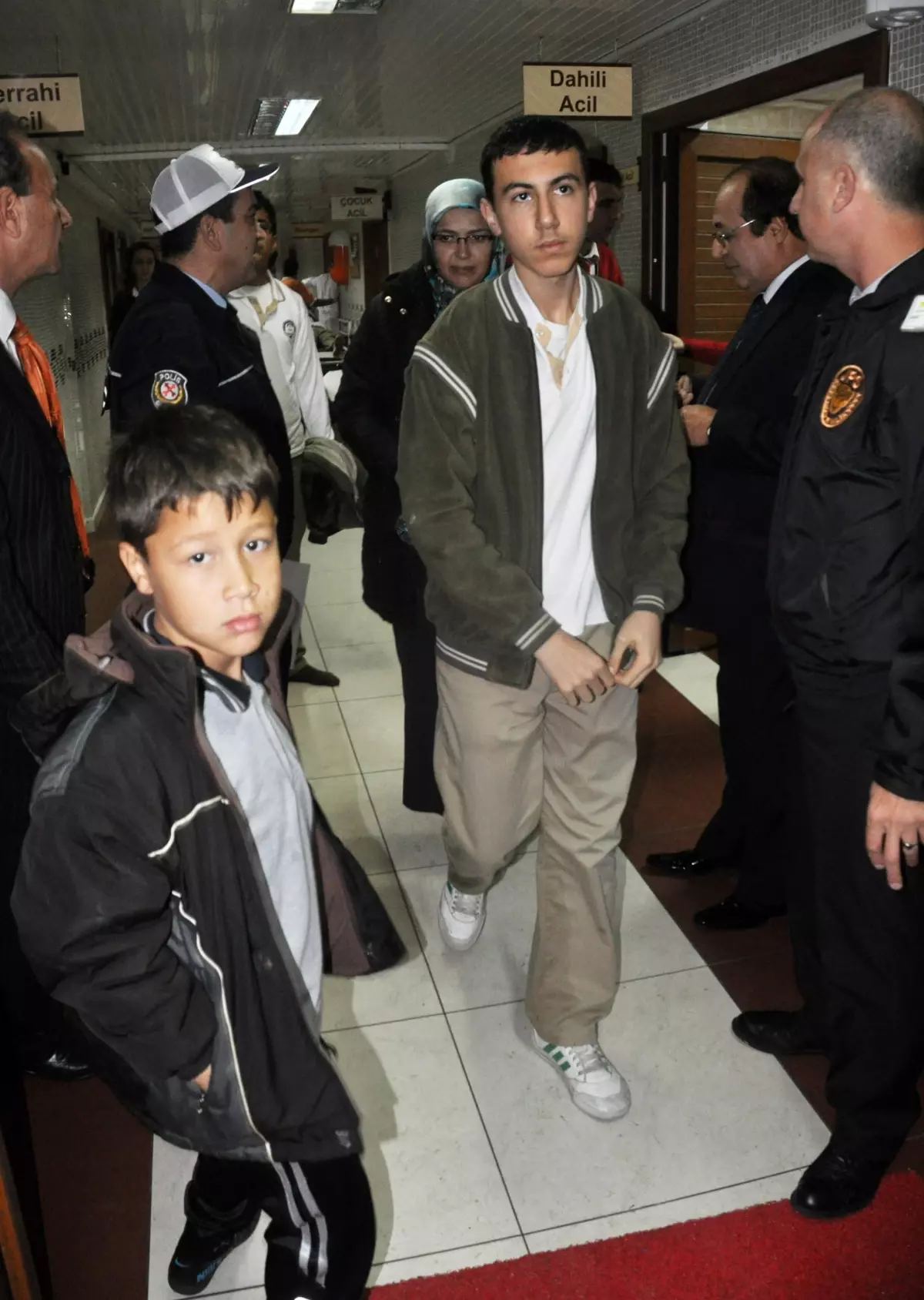 Okul Servisi Kaza Yaptı: 22 Öğrenci Yaralı