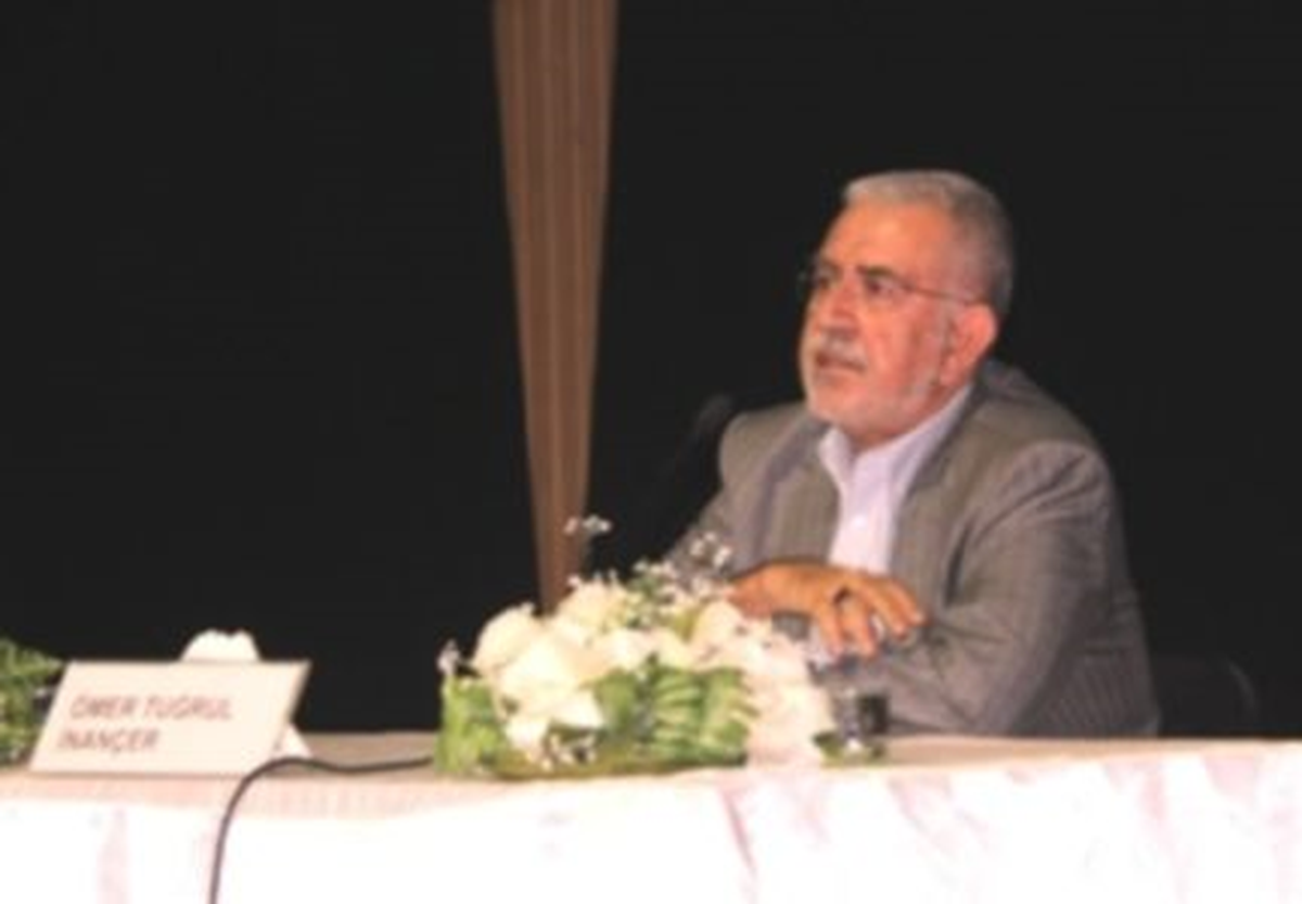 Ömer Tuğrul İnançer Zeytinburnu\'nda