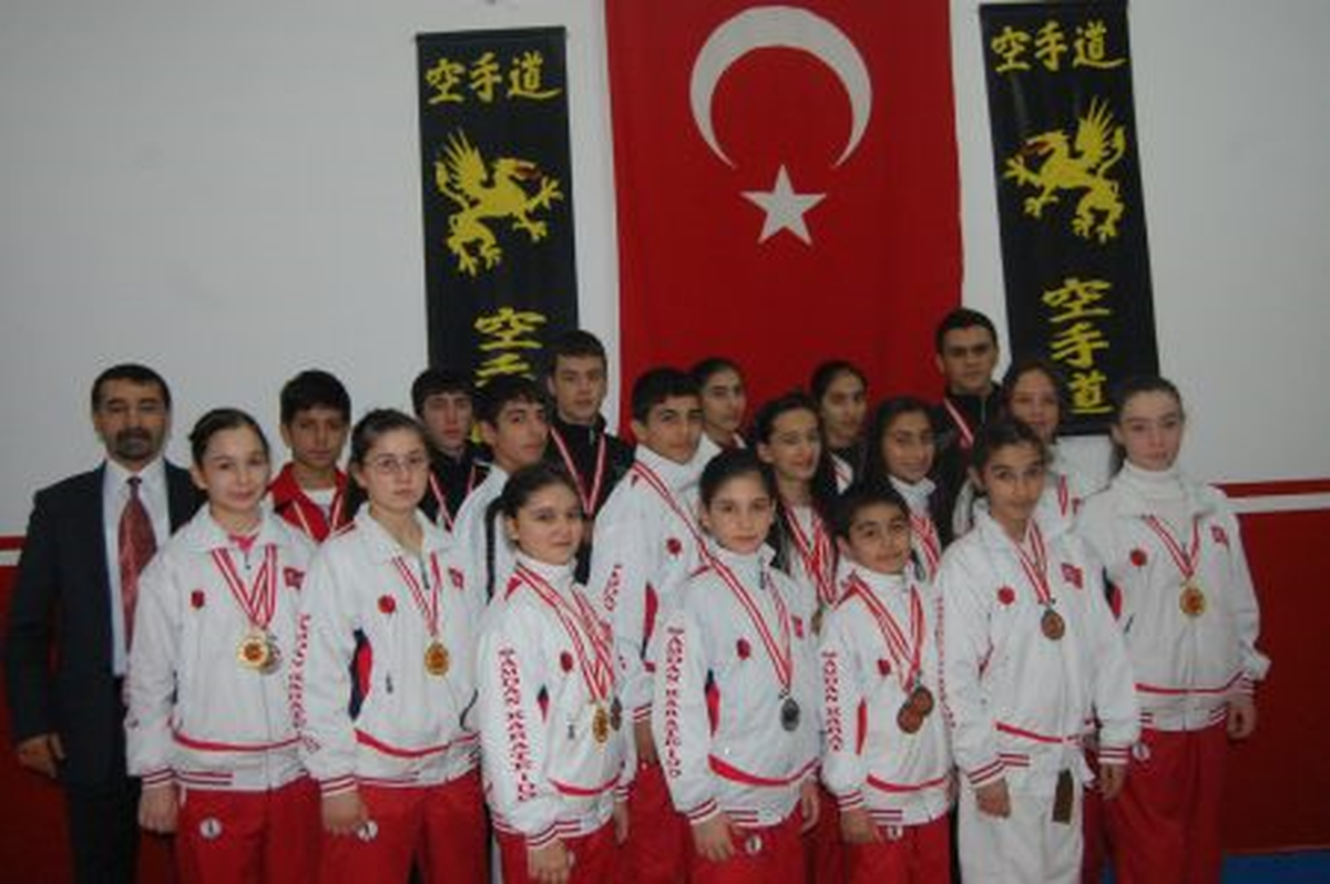Rakipsiz Şamdan