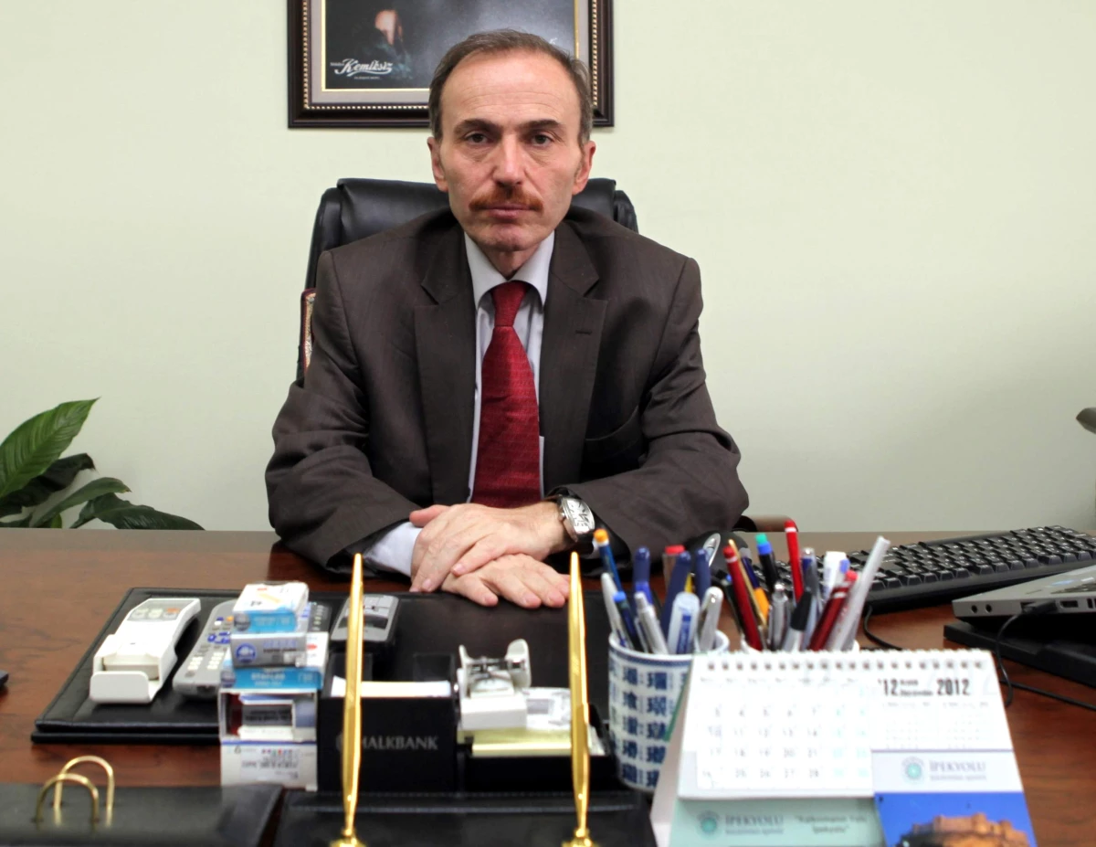 Rektör Yardımcılığına Prof. Dr. Niyazi Kahveci Atandı