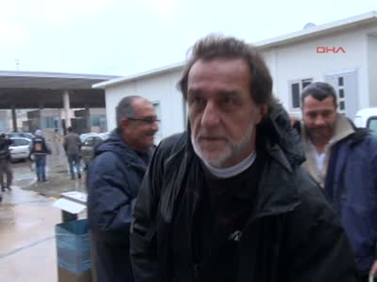 Reyhanlı Suriye'de Haber Alınamayan Gazeteci Aziz Akyavaş, Hatay'a Geldi Suriye'de Haber Alınamayan...