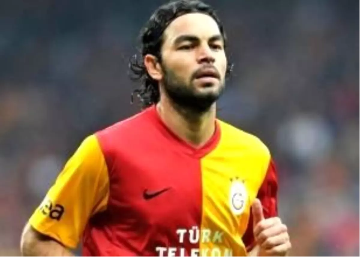 Selçuk \'Yalnız Yürümeyebilir\'!