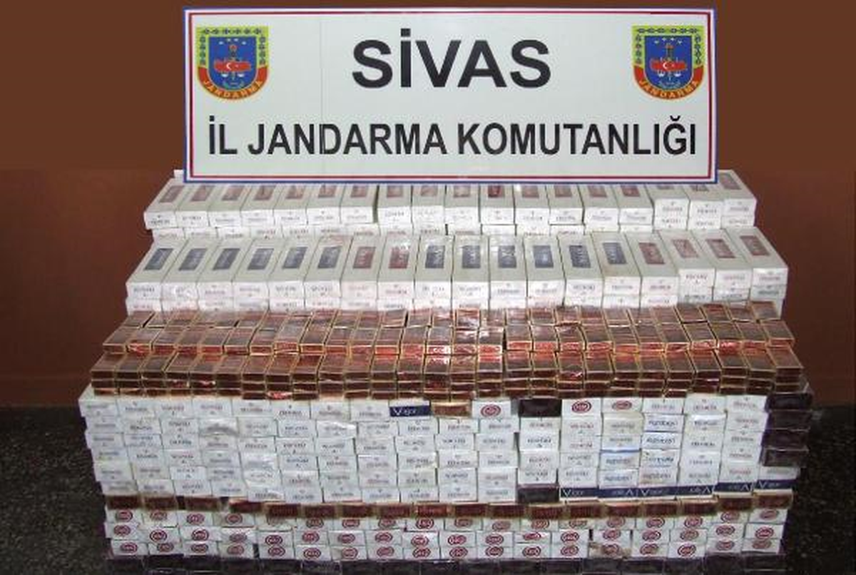 Sivas\'ta 8 Bin Paket Kaçak Sigara Ele Geçti