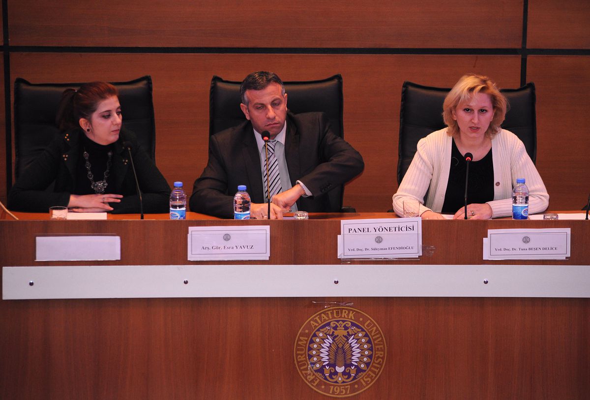 'Türk Dilinin Bütün Lehçe ve Ağızlarıyla Tek Bir Sözlüğü Yapılmalı'