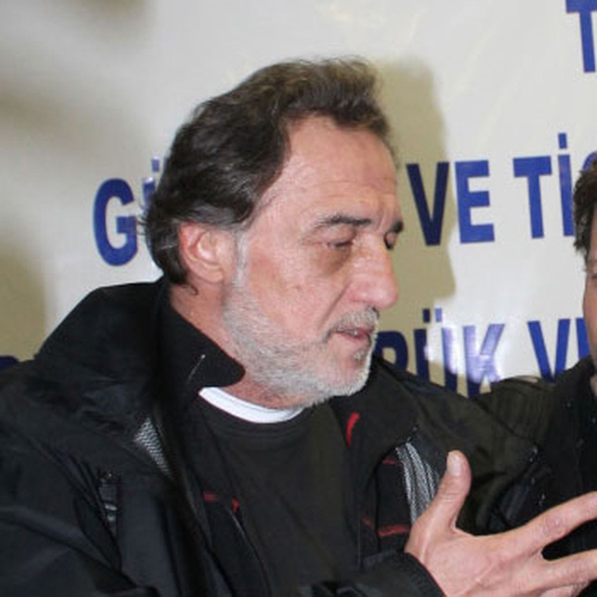 Türk Gazeteci Serbest
