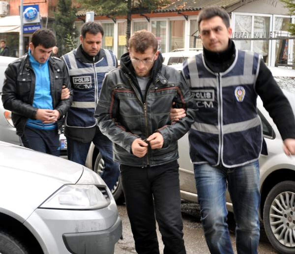 Uyuşturucu Hap ile Yakalanan 3 Kişi Tutuklandı
