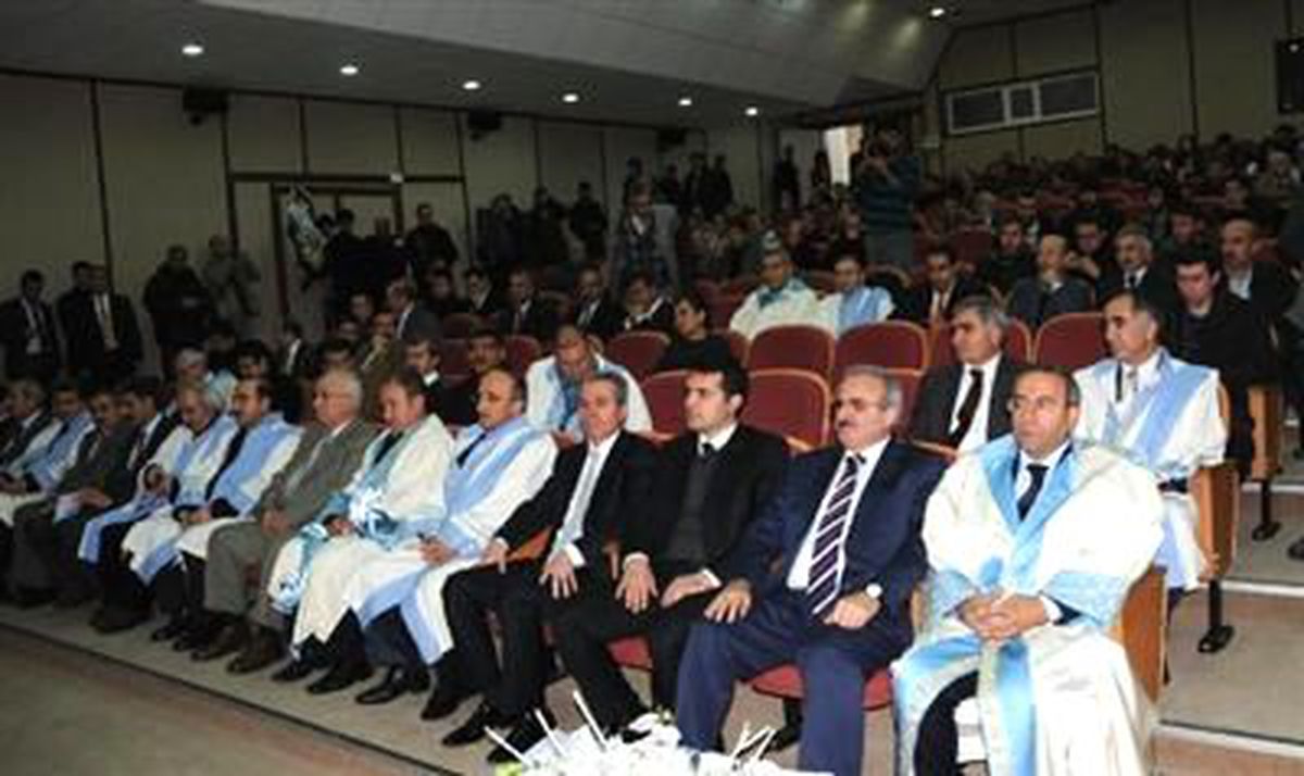 Van Yyü\' Nün Akademik Yılı Açılışı Yapıldı