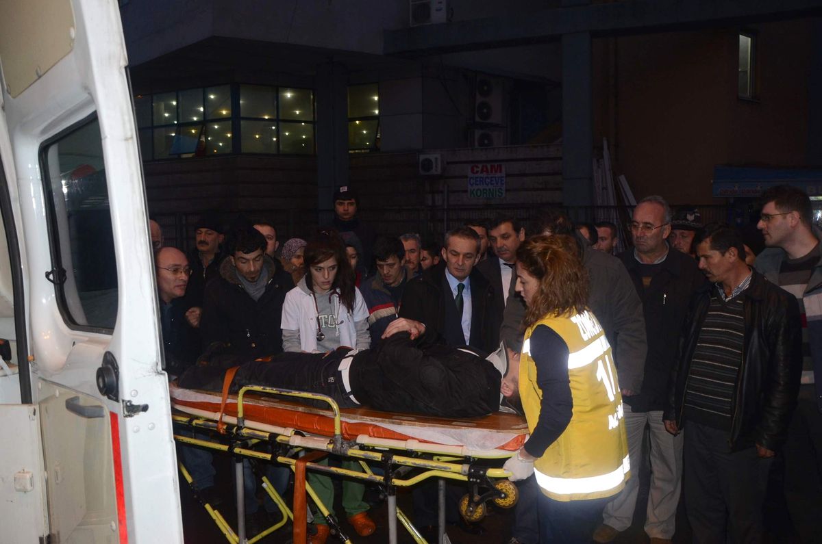 Yolun Karşısına Geçmek İsterken Otomobil Çarptı