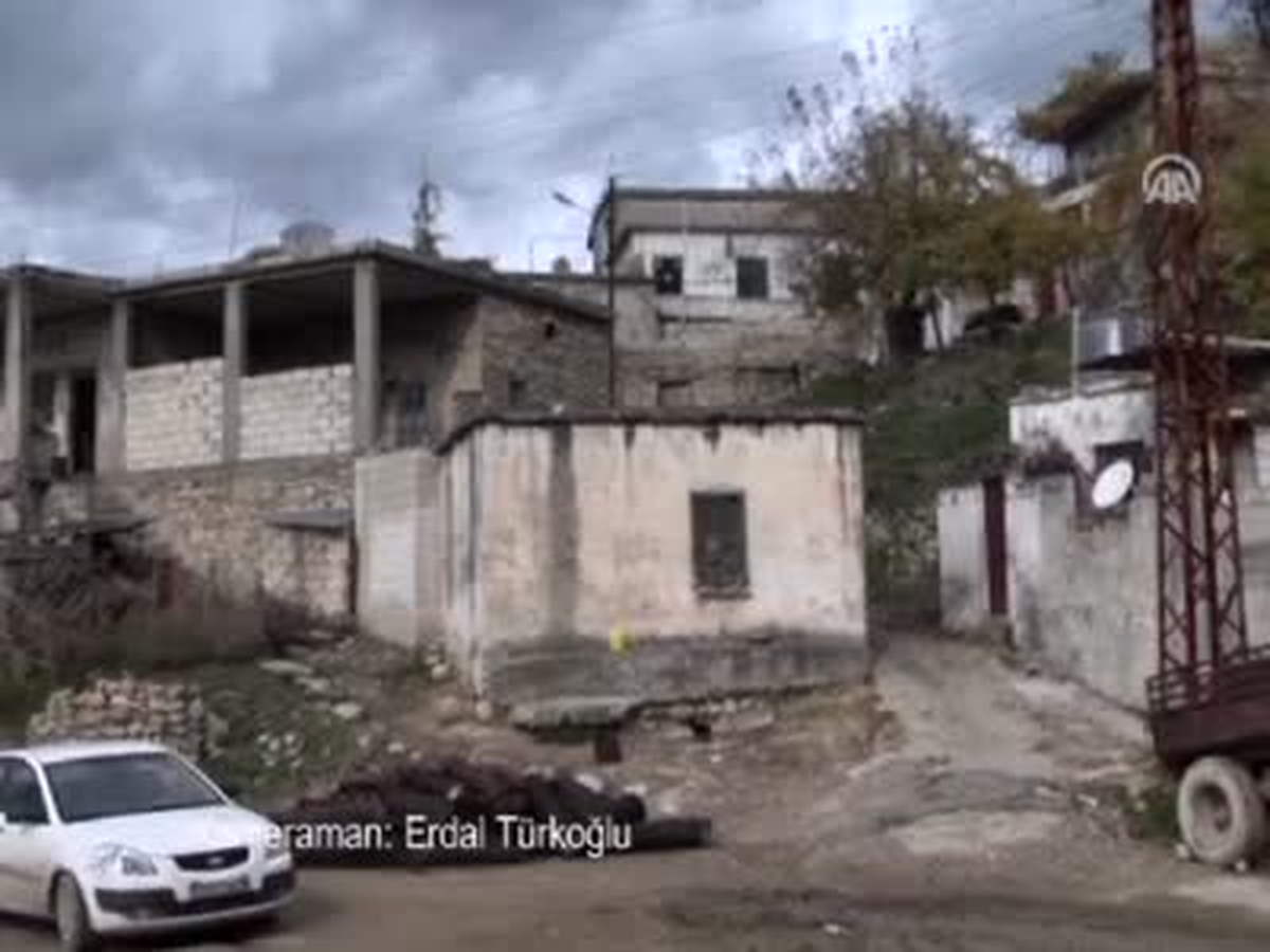 Aa Bombalar Altındaki Türkmen Bölgesinde