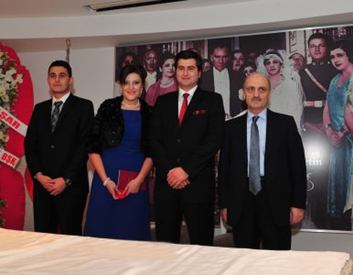 Bakan Bayraktar Nikah Şahidi Oldu