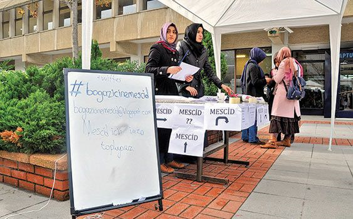 Boğaziçi Üniversitesi Öğrencileri Mescit İstiyor