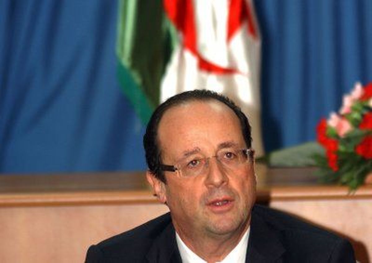 Fransa Cumhurbaşkanı Hollande Cezayir\'de."Cezayir\'deki Geçmişimizden Dolayı Özür Dilemeyeceğim Ama...