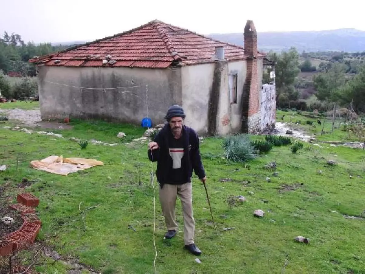 Görme Engelli, 8 Yıldır Evine Elektrik Bağlatmaya Uğraşıyor