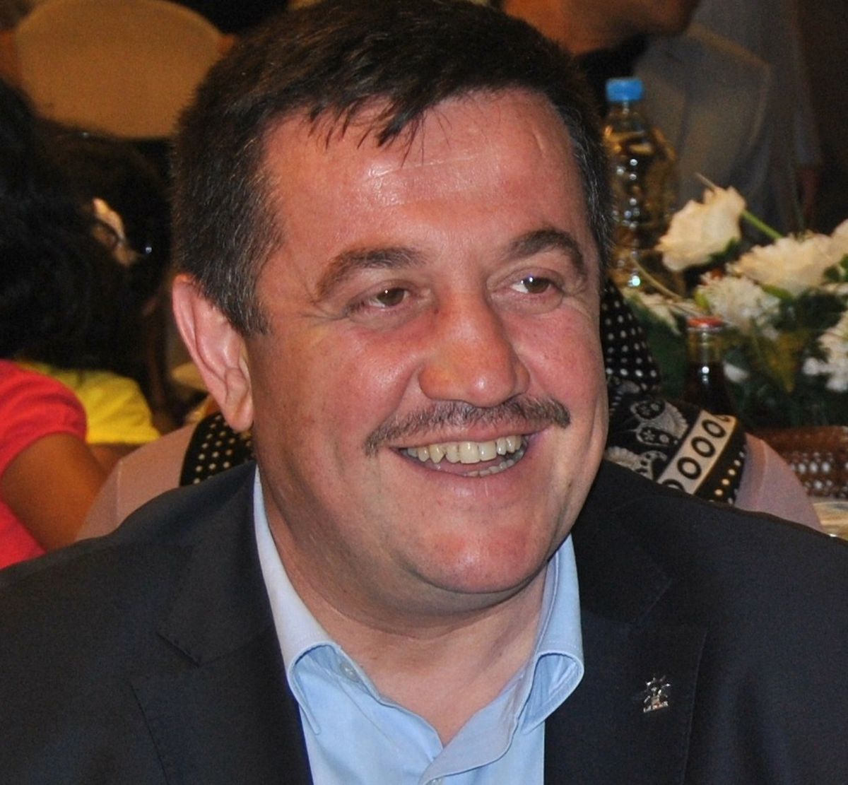 Hayırsever Vatandaştan Belediyeye Ambulans