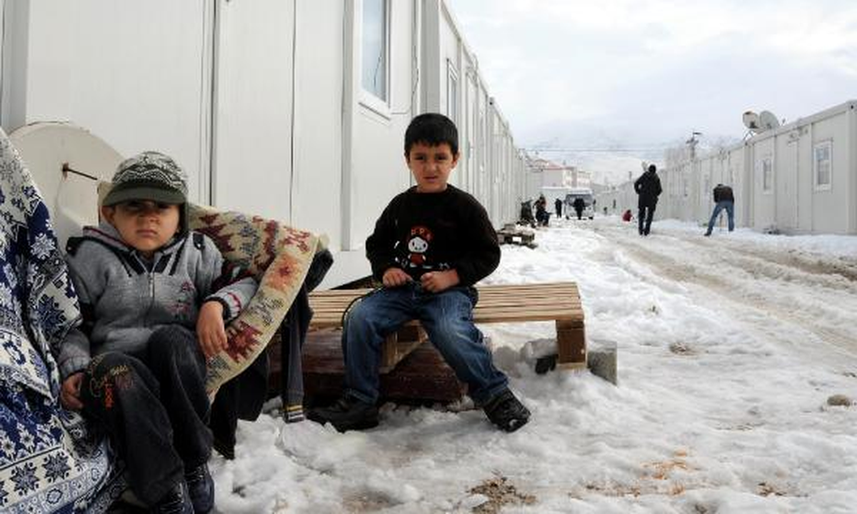 \'Isıtılamayan, Susuz\' Deprem Konutları Yerine Konteynerde Yaşama Devam