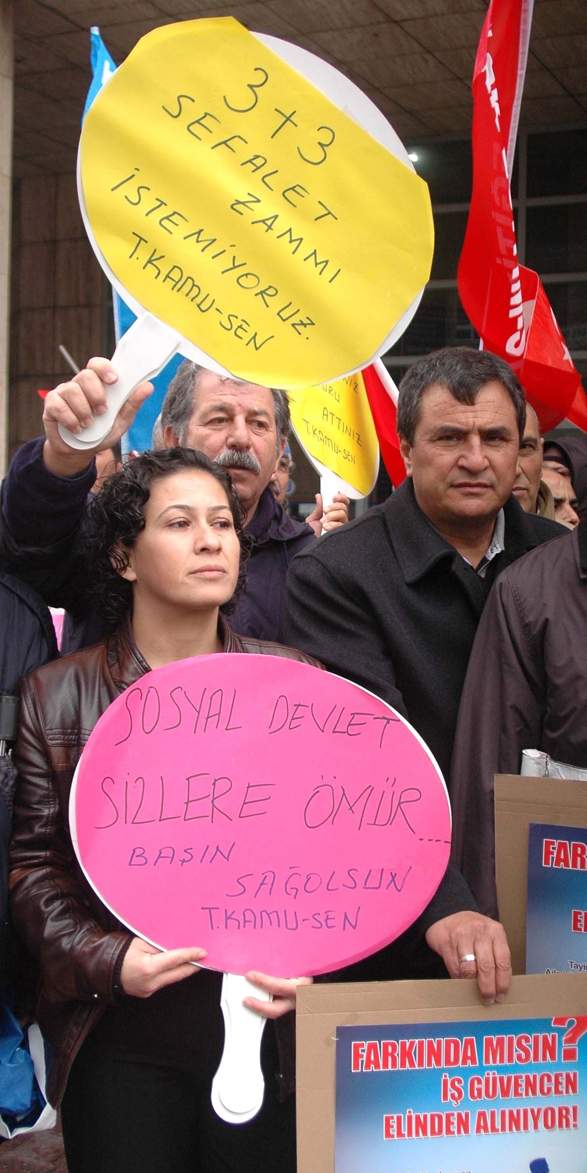 Kamu-Sen\'den Memur Zammı Protestosu