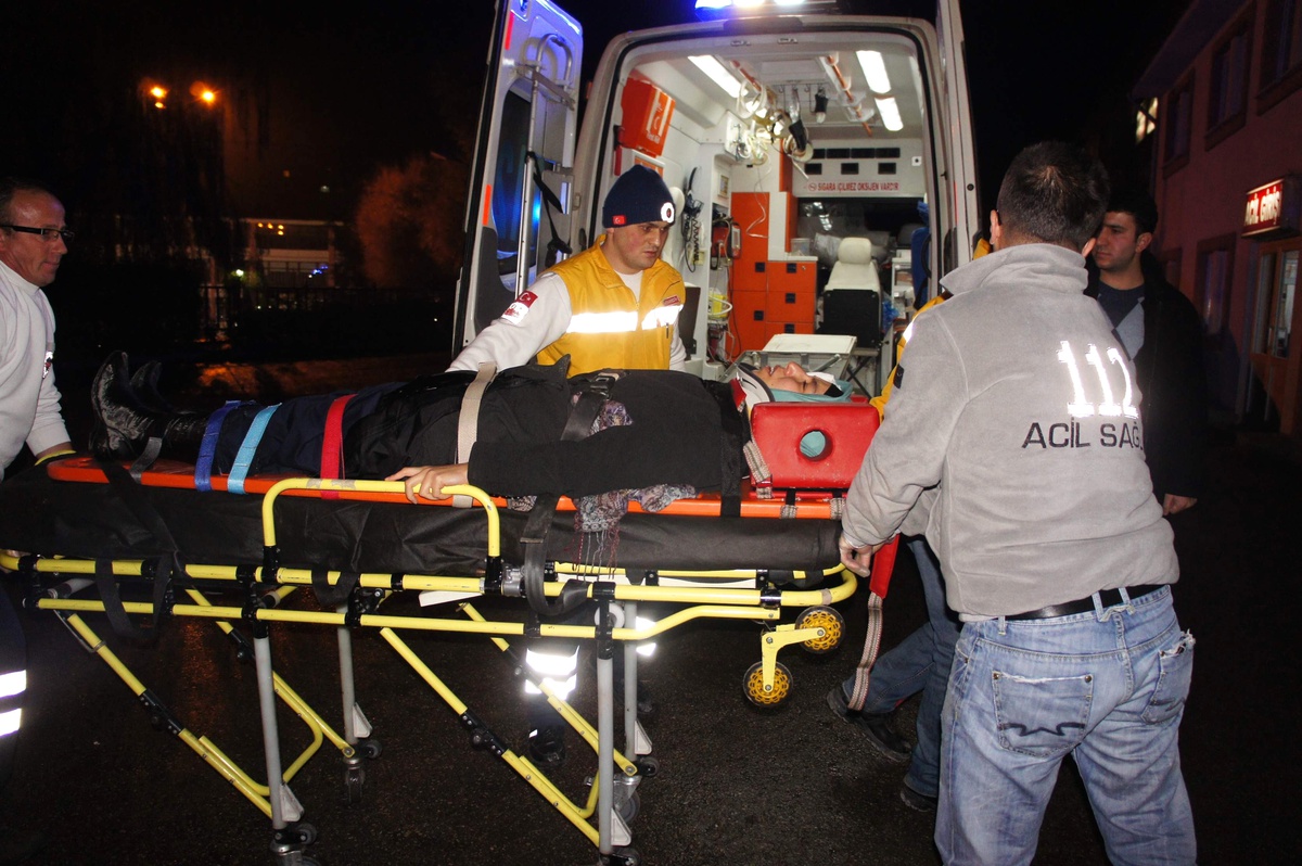 Karşıya Geçmek İsterken Otomobil Çarptı