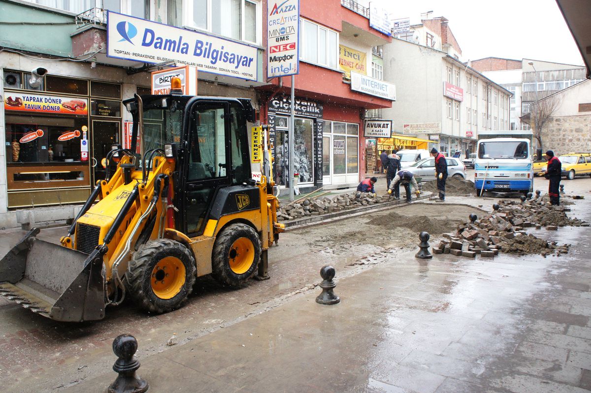 Kastamonu\'da Bu Yıl 120 Bin Metrekare Kilitli Parke Taşı Döşendi