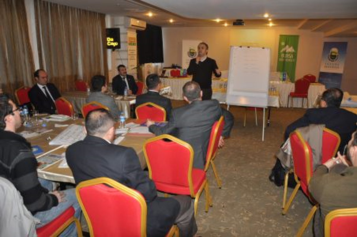 Kent Konseyi Işık Tutuyor