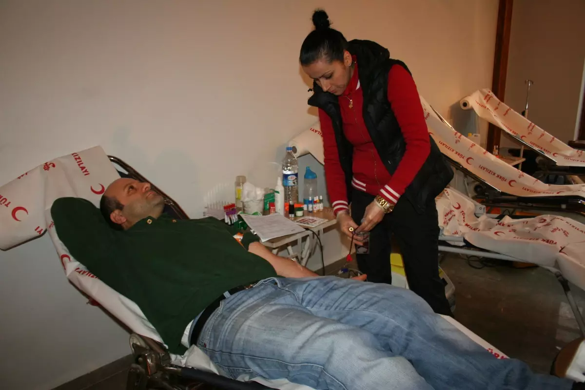 Kızılay Kan Merkezinden, Kan Bağışı Kampanyası